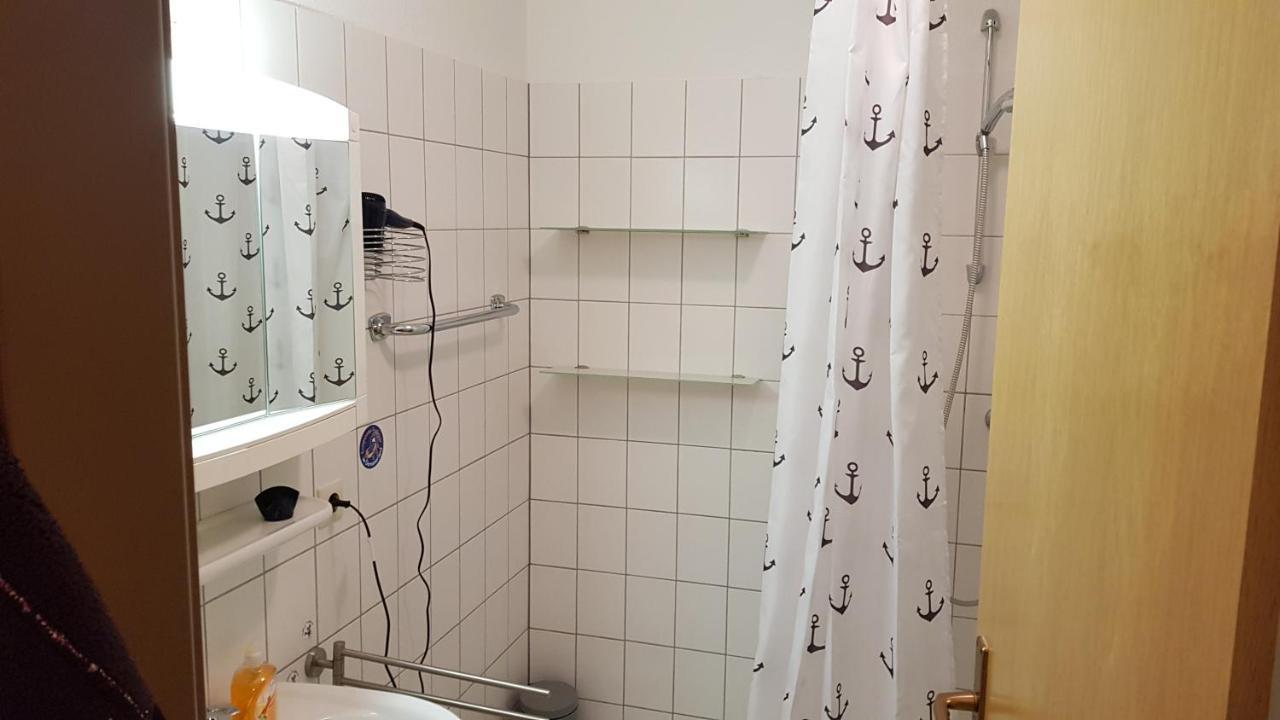 Kleine Mowe Ferienwohnung Dornumersiel Bagian luar foto